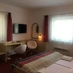 米尔托姆旅馆