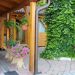 米尔托姆旅馆 3*