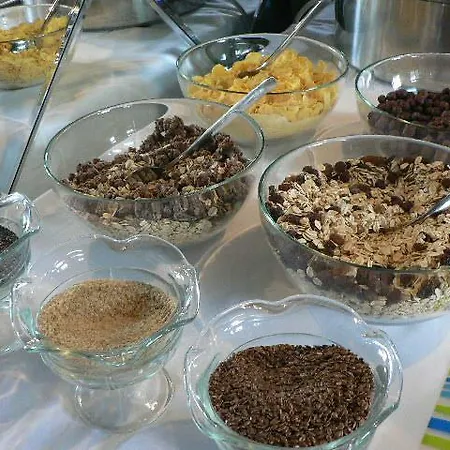 Guest house Miltom 3*