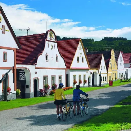 Miltom Pensionat 3*