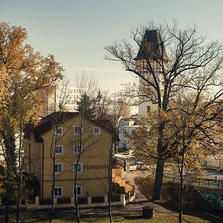 Miltom Guest house 3*