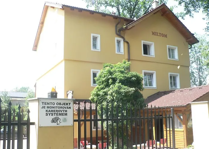 Guest house Miltom 3*